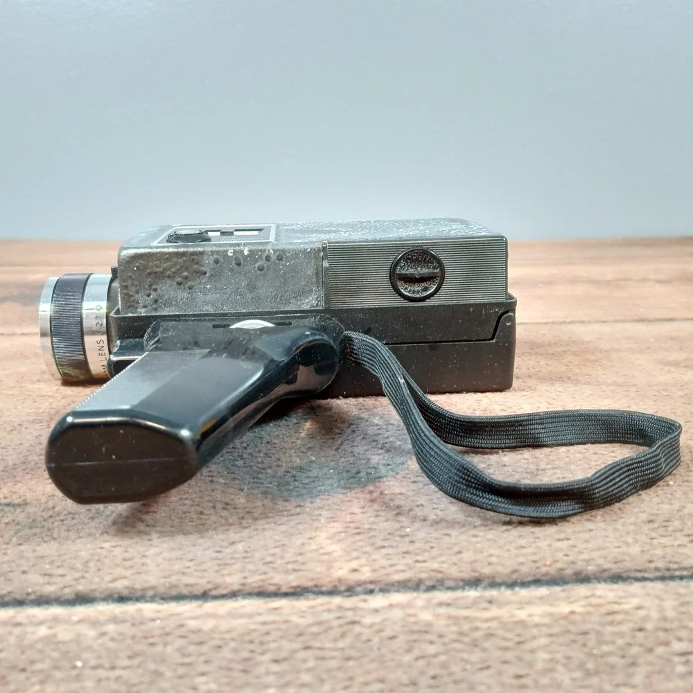 Kodak Instamatic M18 Movie Outfit Super 8 Film Camera Electric Eye Zoom Lens